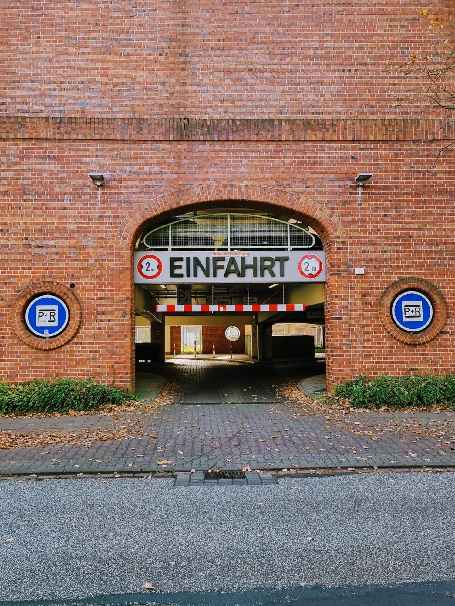 Have-A-Nice-Stay - Nahe Bahnhof Ahrensburg - 20 Minuten Nach Hamburg - Trotzdem Ruhig Gelegen - 6 Minuten Zu Fuss Ins Zentrum Ahrensburg - Modern Eingerichtet Luaran gambar