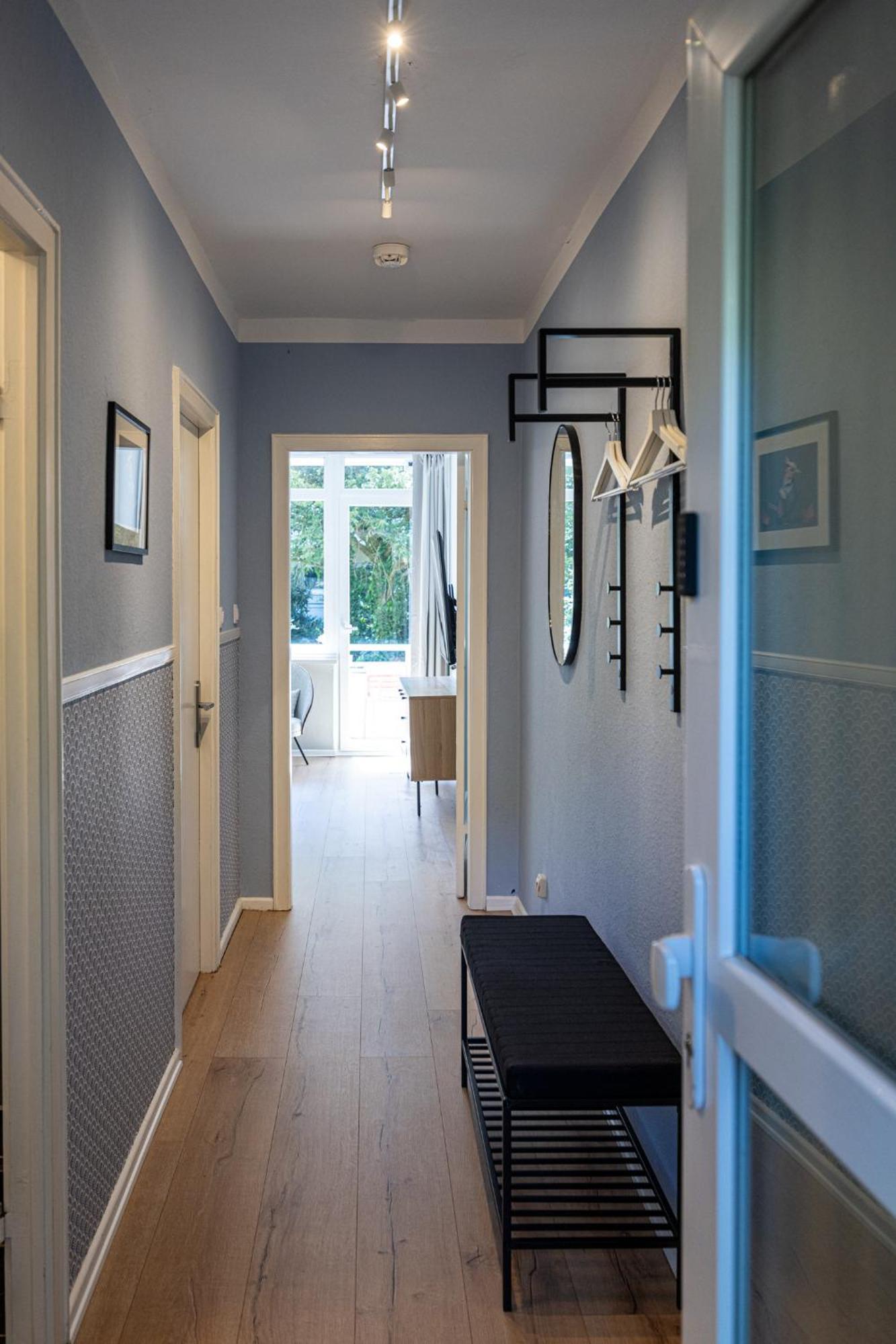 Have-A-Nice-Stay - Nahe Bahnhof Ahrensburg - 20 Minuten Nach Hamburg - Trotzdem Ruhig Gelegen - 6 Minuten Zu Fuss Ins Zentrum Ahrensburg - Modern Eingerichtet Luaran gambar